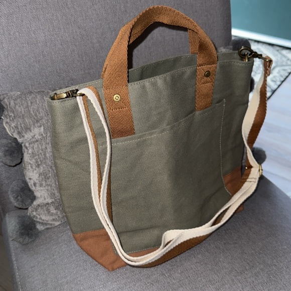 Thirty One Window Shopper Tote - Picture 2 of 11